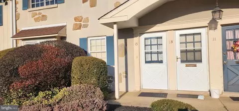 15 Derry Dr, North Wales, PA 19454