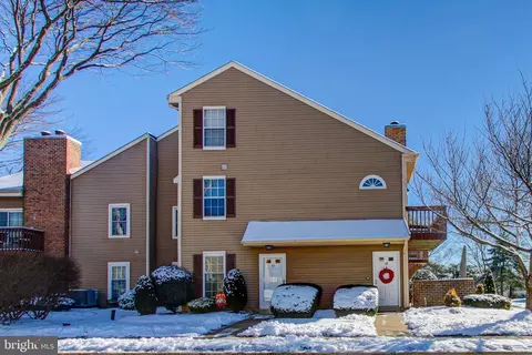 29 Hickory Dr, Horsham, PA 19044