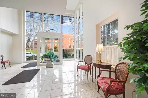 264 Montgomery Ave #405, Haverford, PA 19041