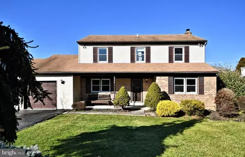 4123 Hellman Rd, Lafayette Hill, PA 19444