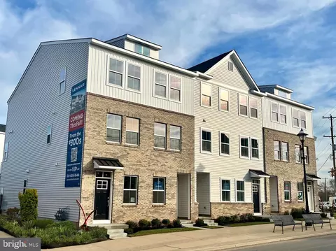 11 Ford St # B, Bridgeport, PA 19405