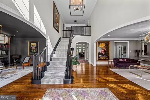 Entry Way - 1045 Whitegate Rd, Wayne, PA 19087 photo 1 of 8