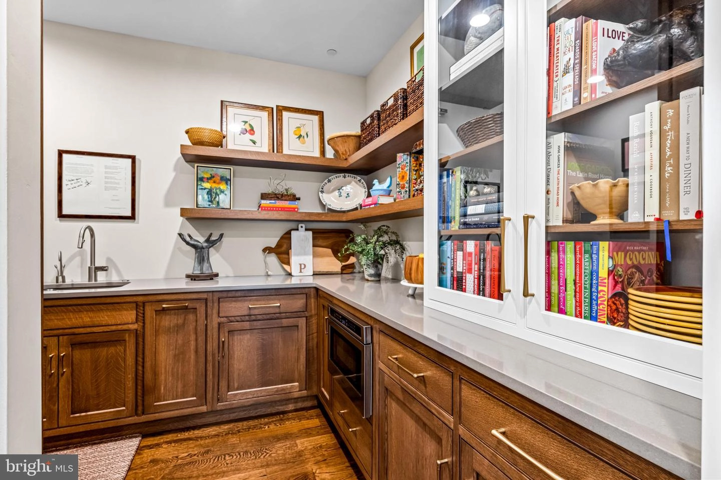 Kitchen - 1045 Whitegate Rd, Wayne, PA 19087 photo 5 of 8