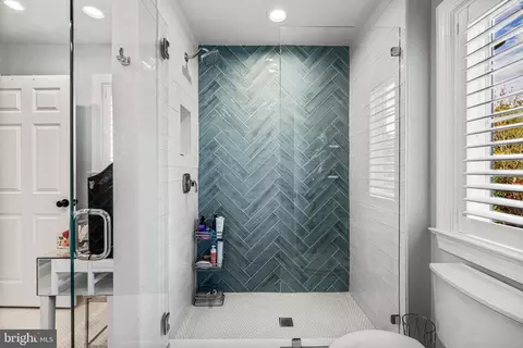 Bath - 1045 Whitegate Rd, Wayne, PA 19087 photo 13 of 15