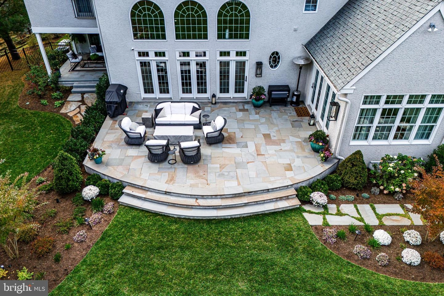 Exterior - 1045 Whitegate Rd, Wayne, PA 19087 photo 8 of 12