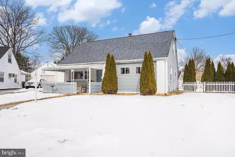 26 Park Dr, Eagleville, PA 19403