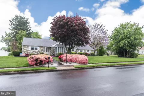 460 Leonard Rd, Huntingdon Valley, PA 19006