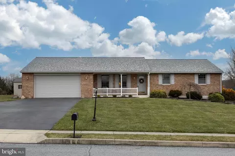 2576 Crabapple Ct, Gilbertsville, PA 19525
