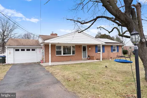 1435 Yoder Ave, Gilbertsville, PA 19525