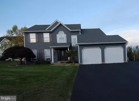 102 Simpson Ct, North Wales, PA 19454