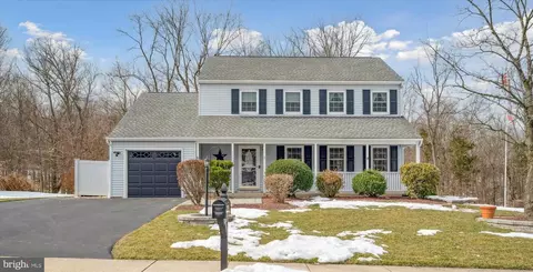 2390 Turnbury Rd, Gilbertsville, PA 19525