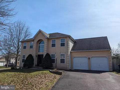 212 Brenton Cir, Harleysville, PA 19438