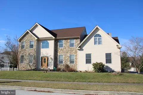 1010 Arcola Glenn Dr, Collegeville, PA 19426