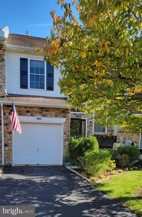 588 Blackmoor Ct, Harleysville, PA 19438