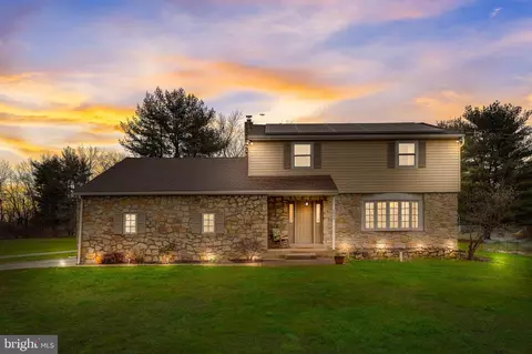 1640 Yeager Rd, Royersford, PA 19468