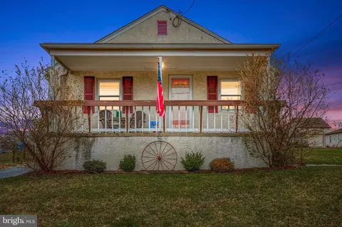 830 Grosstown Rd, Pottstown, PA 19464