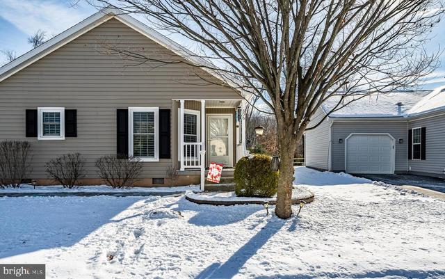 606 Blue Bell Springs Dr, Blue Bell, PA 19422