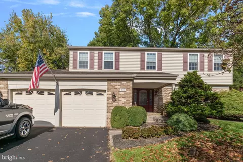 405 Lantern Ln, Lansdale, PA 19446