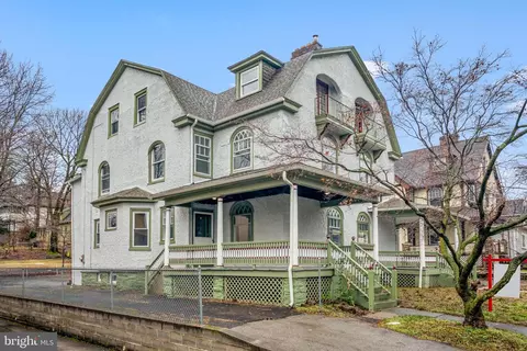 124 Greenwood Ave, Wyncote, PA 19095