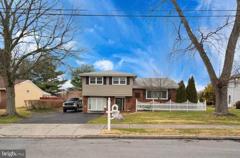 3073 Plymouth Rock Rd, Plymouth Meeting, PA 19462