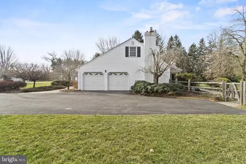 Exterior - 301 E Ormandy Pl, Ambler, PA 19002 photo 7 of 8