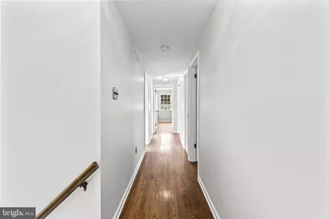 Entry Way - 301 E Ormandy Pl, Ambler, PA 19002 photo 2 of 2