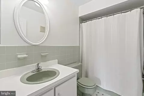Bath - 301 E Ormandy Pl, Ambler, PA 19002 photo 4 of 4