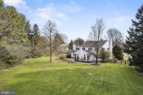 Exterior - 301 E Ormandy Pl, Ambler, PA 19002 photo 6 of 8