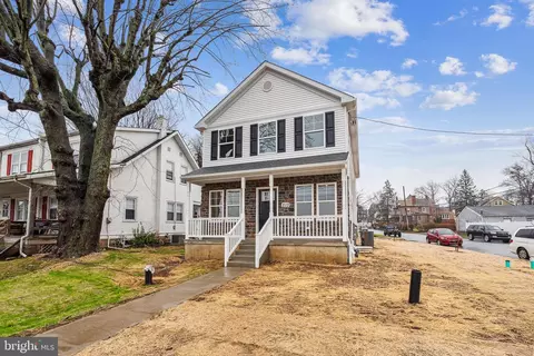 213 W Walnut St, North Wales, PA 19454
