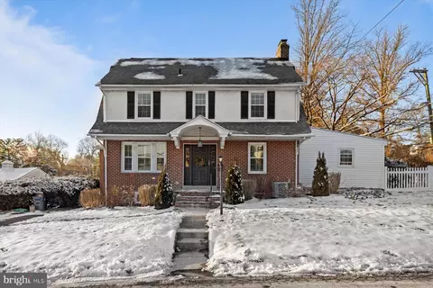 1802 Woodland Rd, Abington, PA 19001