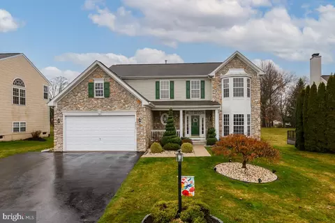 2627 Anthony Dr, Pottstown, PA 19464