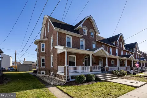 158 W Broad St, Telford, PA 18969