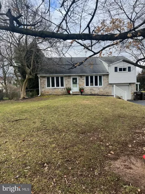 1550 Vernon Rd, Blue Bell, PA 19422