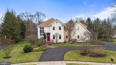 104 Elbow Ln, Fort Washington, PA 19034