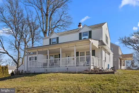 805 Division Ave, Willow Grove, PA 19090