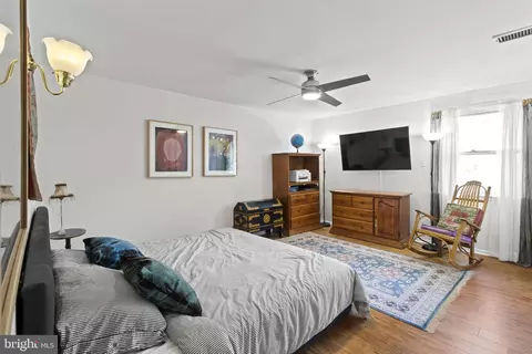 Bedroom - 437 Crescent Rd, Wyncote, PA 19095 photo 4 of 4