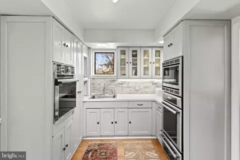 Kitchen - 437 Crescent Rd, Wyncote, PA 19095 photo 3 of 4