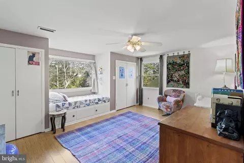Living - 437 Crescent Rd, Wyncote, PA 19095 photo 7 of 8