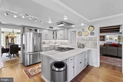 Kitchen - 437 Crescent Rd, Wyncote, PA 19095 photo 1 of 4