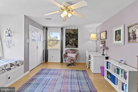 Living - 437 Crescent Rd, Wyncote, PA 19095 photo 8 of 8
