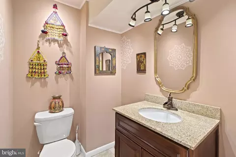 Bath - 437 Crescent Rd, Wyncote, PA 19095 photo 1 of 8