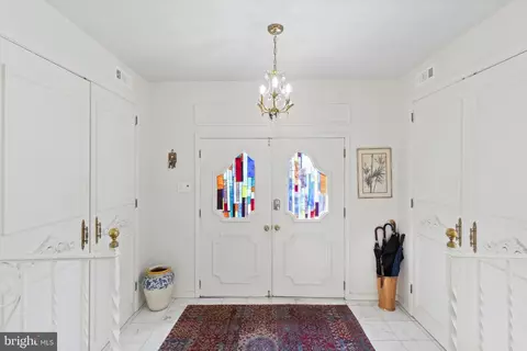 Entry Way - 437 Crescent Rd, Wyncote, PA 19095 photo 1 of 3
