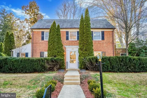 200 Hewett Rd, Wyncote, PA 19095
