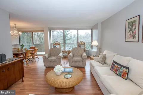 1001 City Ave #ED-428, Wynnewood, PA 19096