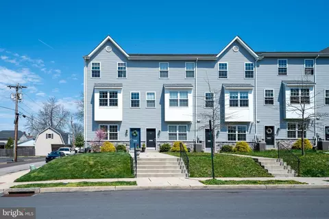 19 E 5th St, Lansdale, PA 19446
