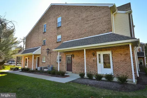 509 Valley Glen Rd, Elkins Park, PA 19027