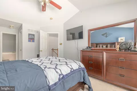 Bedroom - 7 Chadwick Cir, Norristown, PA 19403 photo 4 of 9