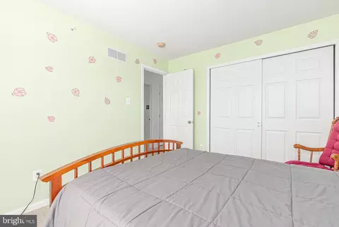 Bedroom - 7 Chadwick Cir, Norristown, PA 19403 photo 6 of 9