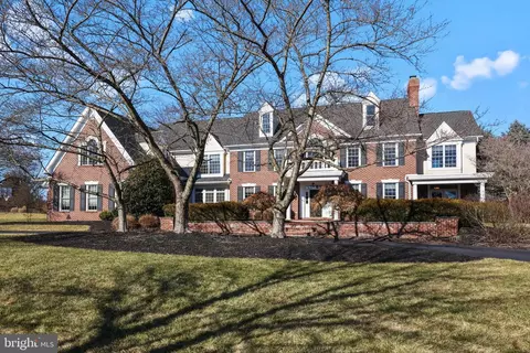 1797 Hawks Nest Ln, Collegeville, PA 19426