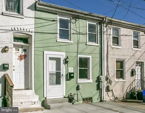 105 3rd St, Bridgeport, PA 19405